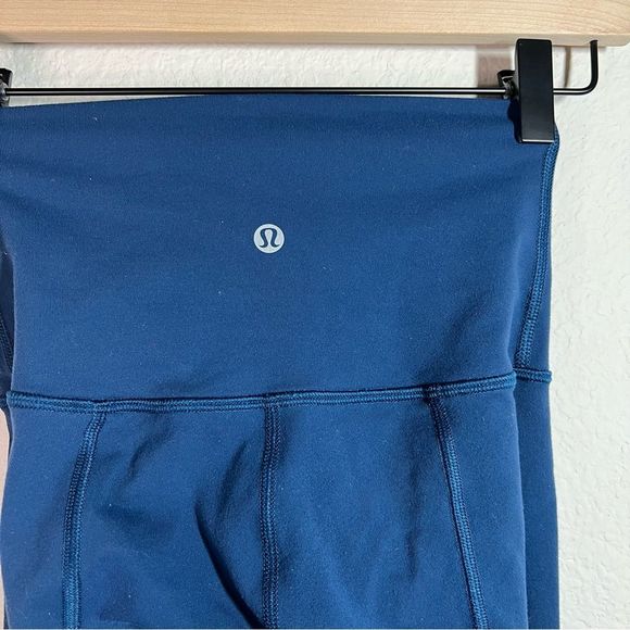 Lululemon womens athletic workout leggings - Picture 6 of 7
